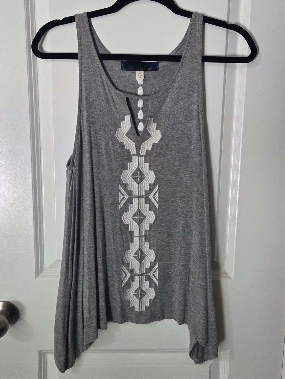 Sleeveless Gray Tank Top with White Embroidered Front Panel
